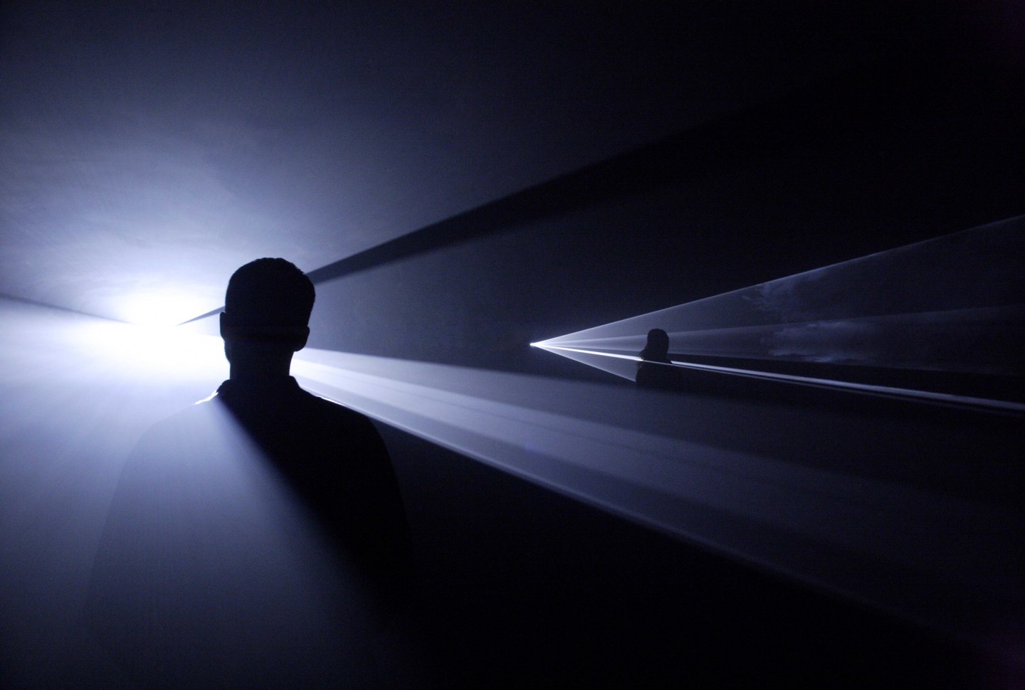 ARTISTS WE LOVE: Anthony McCall